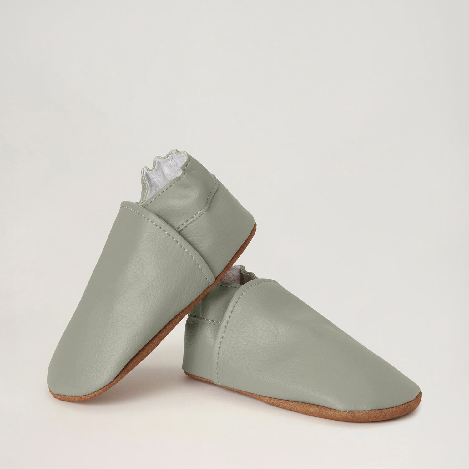 Mocassins pieds nus