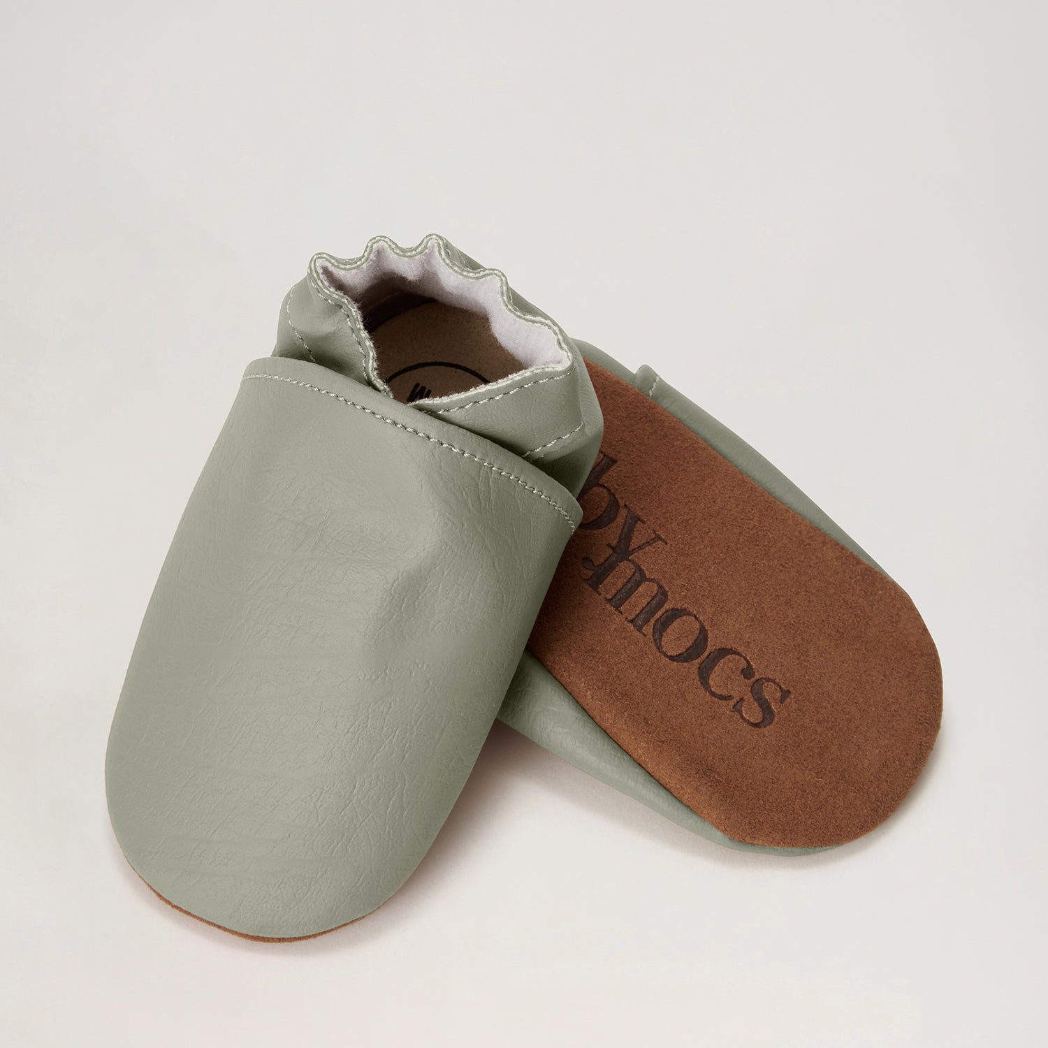 Mocassins pieds nus