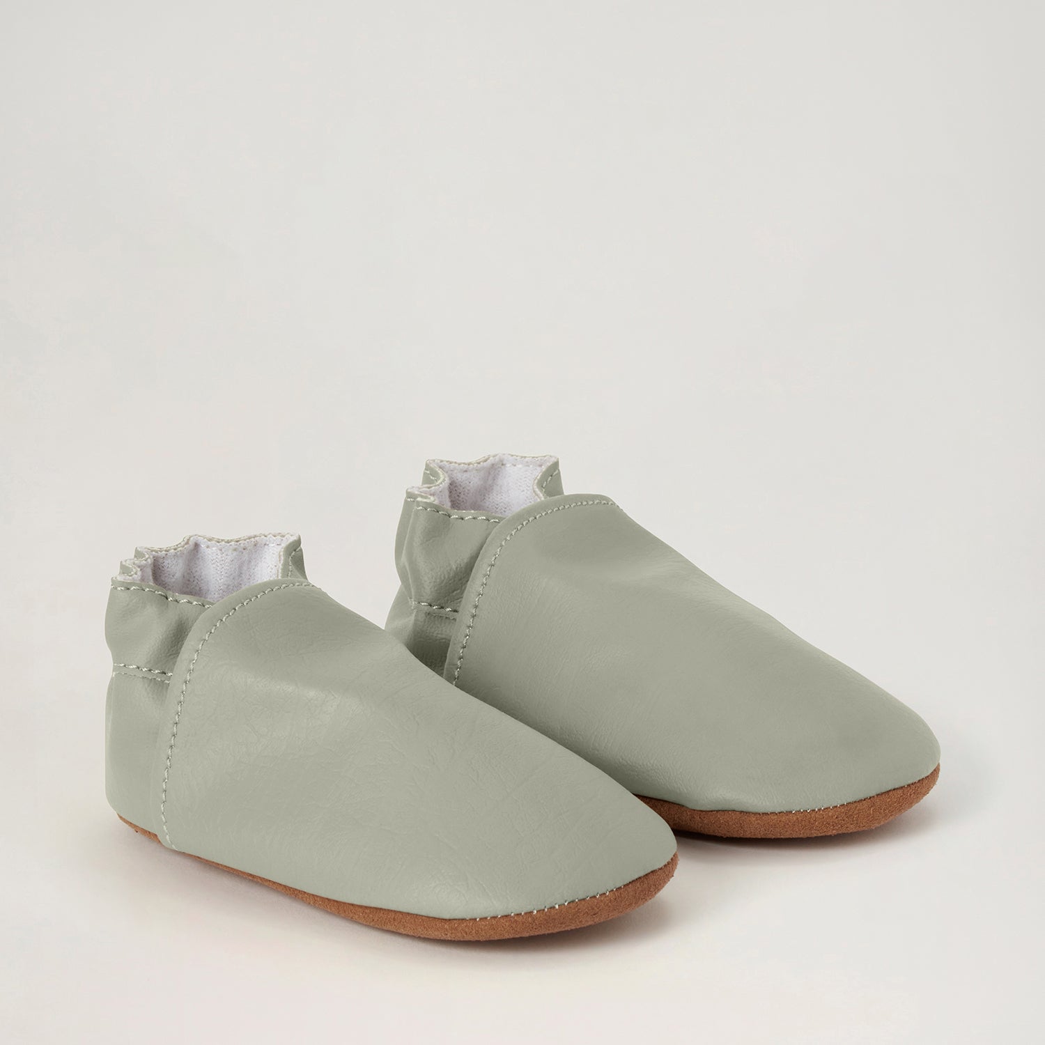 Mocassins pieds nus